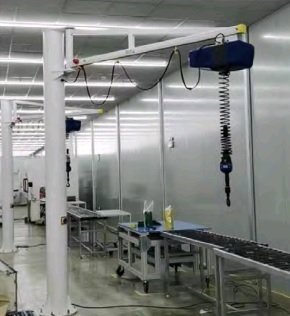 Консольный поворотный кран  в Санкт-Петербурге