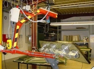 Вакуумная грузозахватная траверса г/п до 8 тонн, поворот груза на 180° в Санкт-Петербурге Вакуумная грузозахватная траверса г/п до 8 тонн, поворот груза на 180° в Санкт-Петербурге